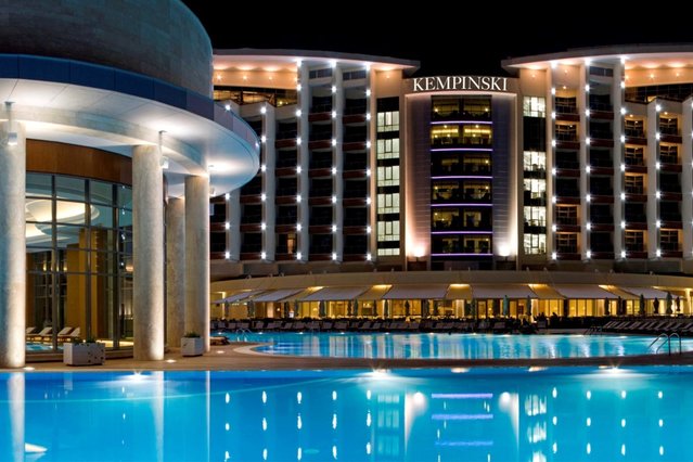 Отель KEMPINSKI GRAND HOTEL