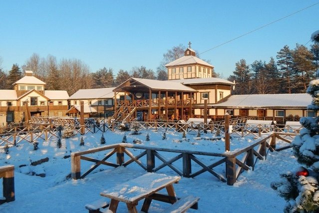 Гостиничный комплекс Кирочное, Ленинградская область. Официальный сайт Домик Тревел: цены 2025, возможность забронировать турбазу.