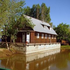 Рыболовно-охотничья база Нерестина, Володарский район, Астраханская область