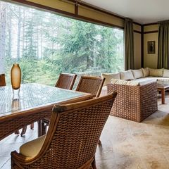 Клуб De La Rey, Выборгский район, Ленинградская область