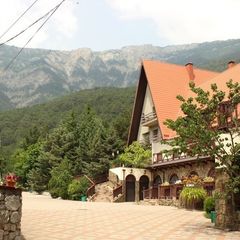 Эко-отель Поляна сказок, Севастополь, Крым