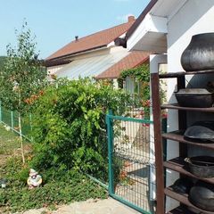 Конно-туристическая база Ход конем, Белогорский район, Крым