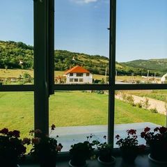 Конно-туристическая база Ход конем, Белогорский район, Крым