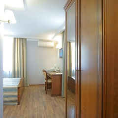 Гостиница Таврия, Симферополь, Крым