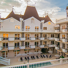 Отель Камелот, Малореченское, Крым