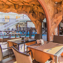 Отель Камелот, Малореченское, Крым