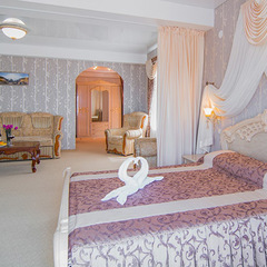 Отель Камелот, Малореченское, Крым