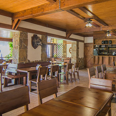 Эко-отель Альпийская долина, Малореченское, Крым