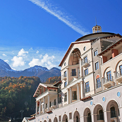 Отель Courtyard Marriott Sochi Krasnaya Polyana, Красная Поляна (бывш. Горки Город), Краснодарский край