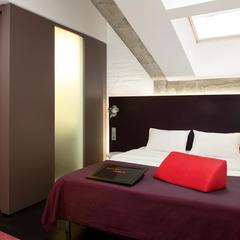 Отель Азимут Тульская, Москва, Московская область