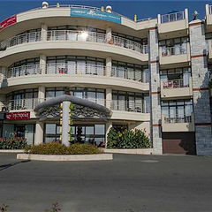Отель Аквапарк / Миндальная роща, Алушта, Крым