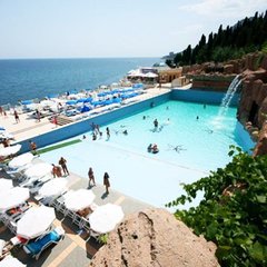 Отель Аквапарк / Миндальная роща, Алушта, Крым