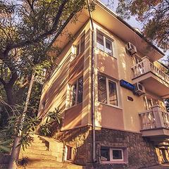 Оздоровительный комплекс Спутник, Гурзуф, Крым