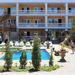 Гостиница Золотой слон, Николаевка, Крым