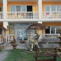 Гостиница Золотой слон, Николаевка, Крым