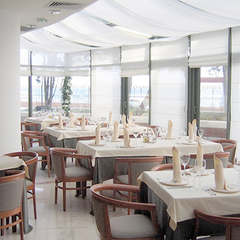 Отель Морской / Комплекс Миндальная роща, Алушта, Крым