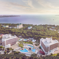 Отель Alean Family Resort & SPA Biarittz, Геленджик, Краснодарский край