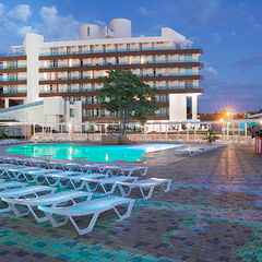 Отель Alean Family Resort & SPA Biarittz, Геленджик, Краснодарский край