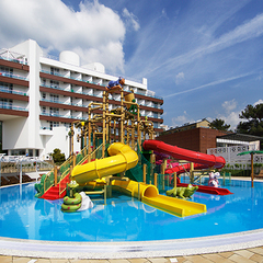 Отель Alean Family Resort & SPA Biarittz, Геленджик, Краснодарский край