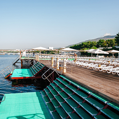 Отель Alean Family Resort & SPA Biarittz, Геленджик, Краснодарский край
