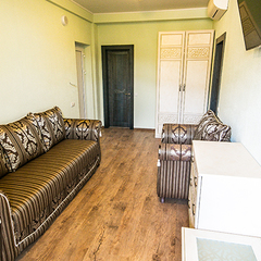 Вилла Олива-Арт, Крым