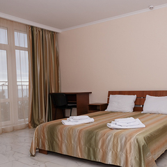 Отель Азор, Крым