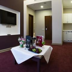 Гостиница Зе Бридж / The Bridge Horel, Санкт-Петербург, Ленинградская область