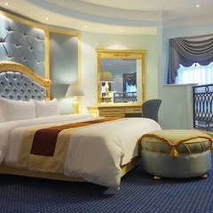 Отель Кроун Плаза / Crowne Plaza, Минская область