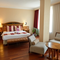 Отель Кроун Плаза / Crowne Plaza, Минская область