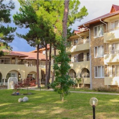 Клуб-отель Дельфин, Пицунда