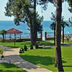 Клуб-отель Дельфин, Пицунда