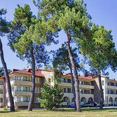 Клуб-отель Дельфин, Пицунда