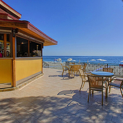 Клуб-отель Дельфин, Пицунда