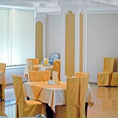 Клуб-отель Дельфин, Пицунда