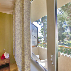 Клуб-отель Дельфин, Пицунда