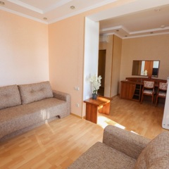 Клуб-отель Дельфин, Пицунда