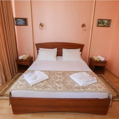 Клуб-отель Дельфин, Пицунда