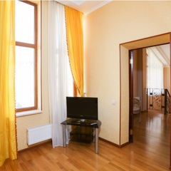 Клуб-отель Дельфин, Пицунда