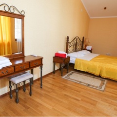 Клуб-отель Дельфин, Пицунда