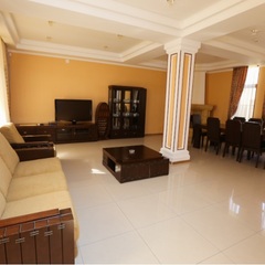 Клуб-отель Дельфин, Пицунда