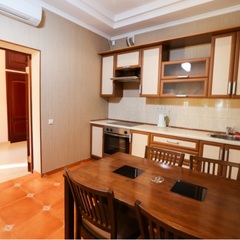 Клуб-отель Дельфин, Пицунда