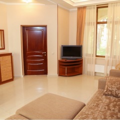 Клуб-отель Дельфин, Пицунда