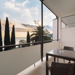 Парк-отель Амра и СПА / Amra Park-Hotel & SPA, Гагра