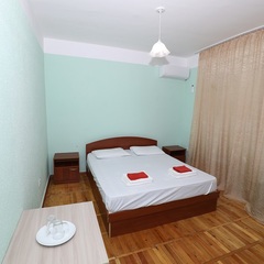 Парк-отель Золотой берег, Гудаута