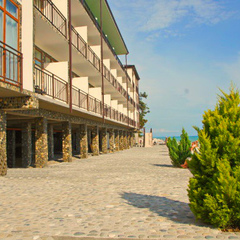 Гостиница Белые скалы, Гагра