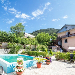 Гостиница Белые скалы, Гагра