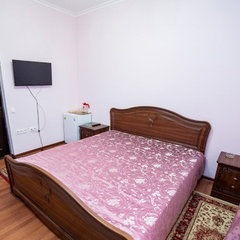 Гостиница Сан-Сиро / San-Siro Hotel, Гудаута