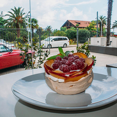 Отель Санрайз Гарден / Sunrise Garden Hotel, Гагра