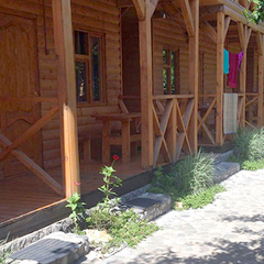 Гостевой дом Алекса (бывш. У Александры), Пицунда