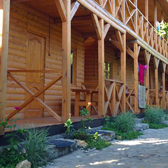 Гостевой дом Алекса (бывш. У Александры), Пицунда